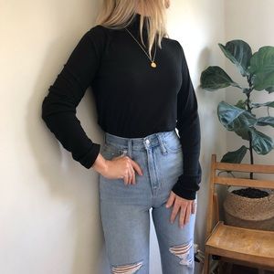 LIKE NEW! 💫 Madewell Softest Turtleneck Tee - L